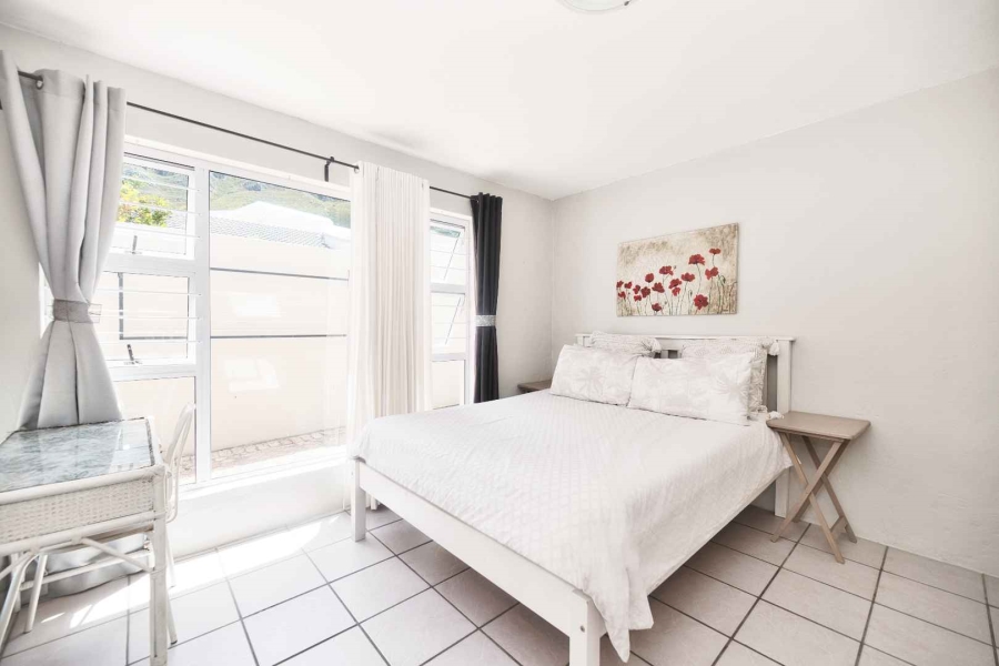 7 Bedroom Property for Sale in Hermanus Heights Western Cape